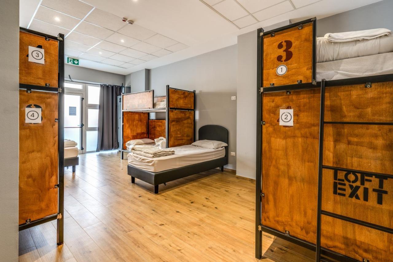Hostel Trastevere Рим Экстерьер фото