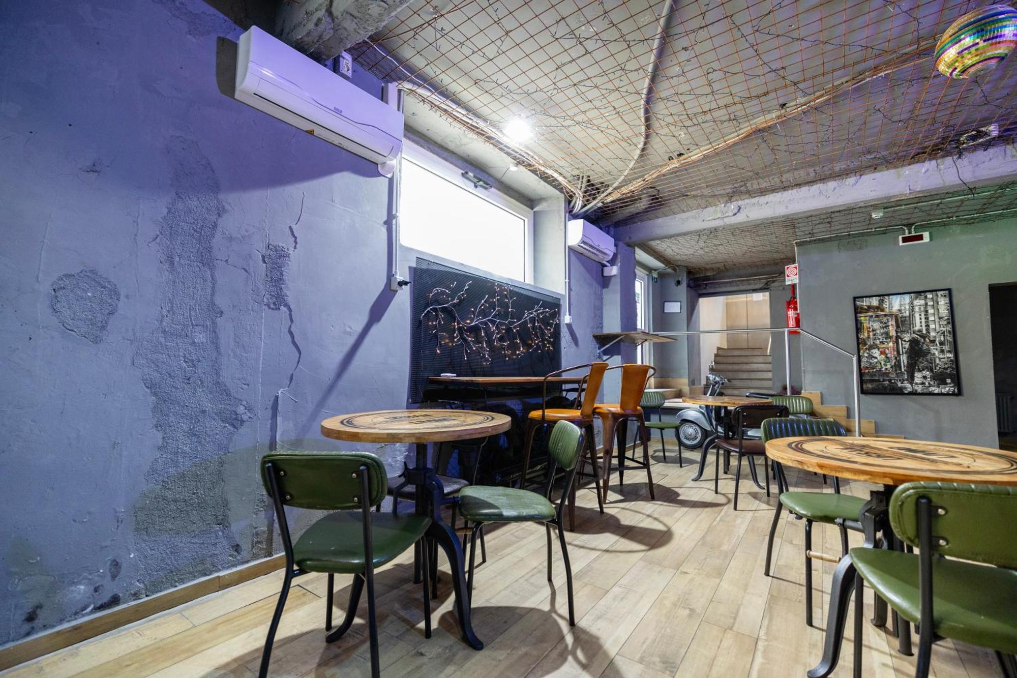 Hostel Trastevere Рим Экстерьер фото