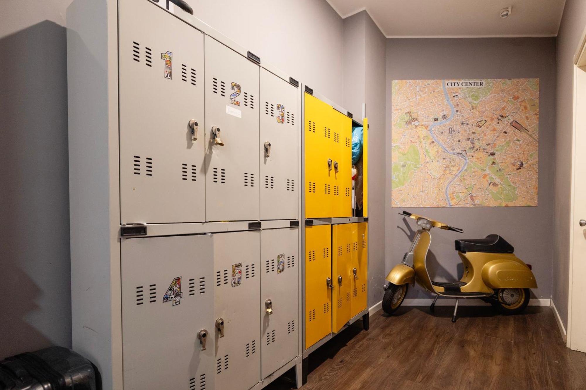 Hostel Trastevere Рим Экстерьер фото