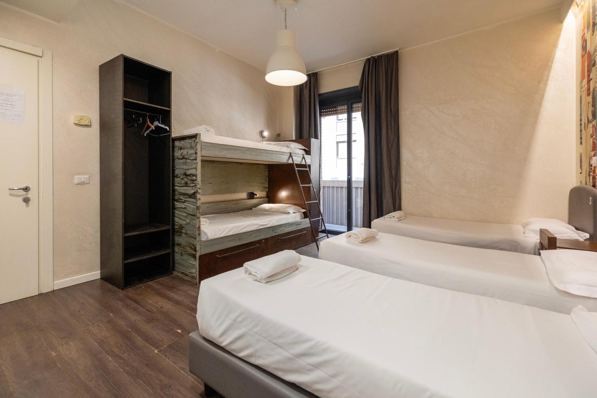 Hostel Trastevere Рим Экстерьер фото
