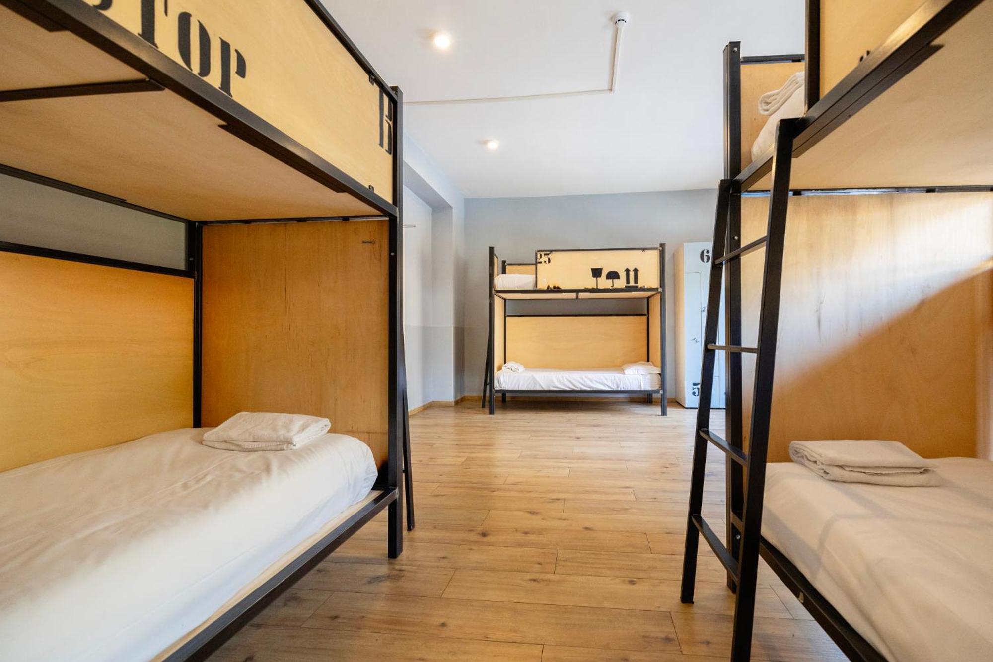 Hostel Trastevere Рим Экстерьер фото